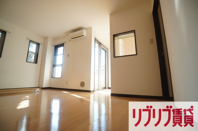 link-first(リンクファースト)の居間・リビング