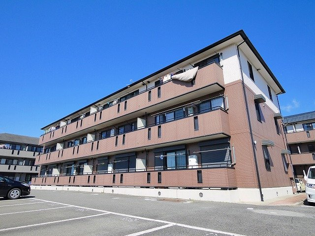 リビングタウン梅美台　Ｂ棟の外観|建物外観を気になさる方へ、見た目の良い物件です