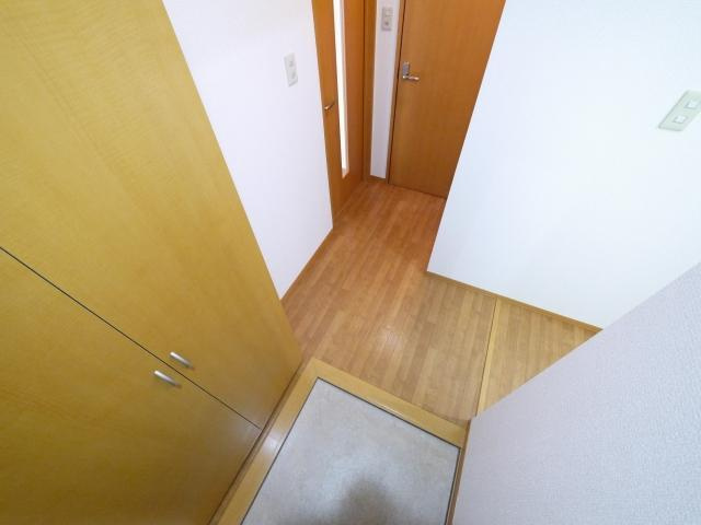 リビングタウン梅美台　Ｂ棟の玄関|ゆったりとした玄関です