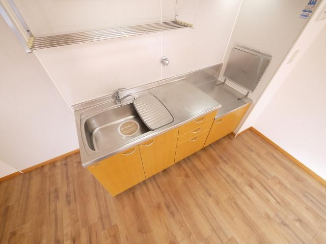 リビングタウン梅美台　Ｂ棟のキッチン|お料理しやすいキッチンです