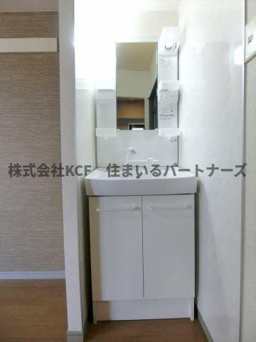 みついビルの独立洗面台|独立洗面化粧台が付いています