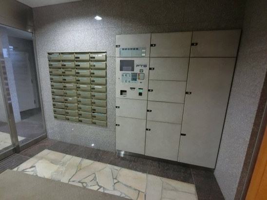 【エントランス】