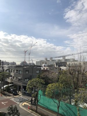 【展望】 | ＹＭガーデン | お隣は小学校です