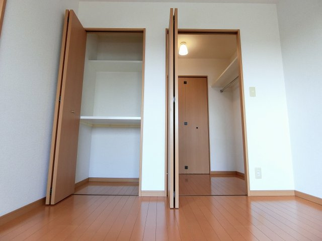 サンモール梅満の収納|大きなものも収納できそうです