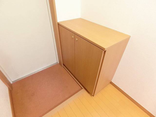 サンモール梅満の玄関|シンプルで使いやすい玄関です