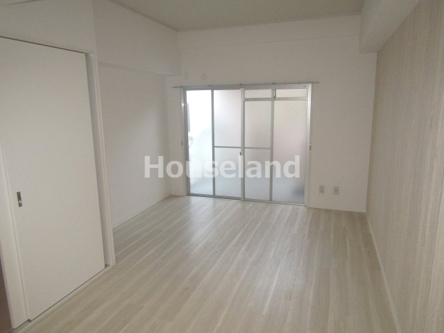 ヴィラパーク本町の洋室