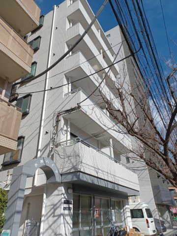 ハイツ水神の外観