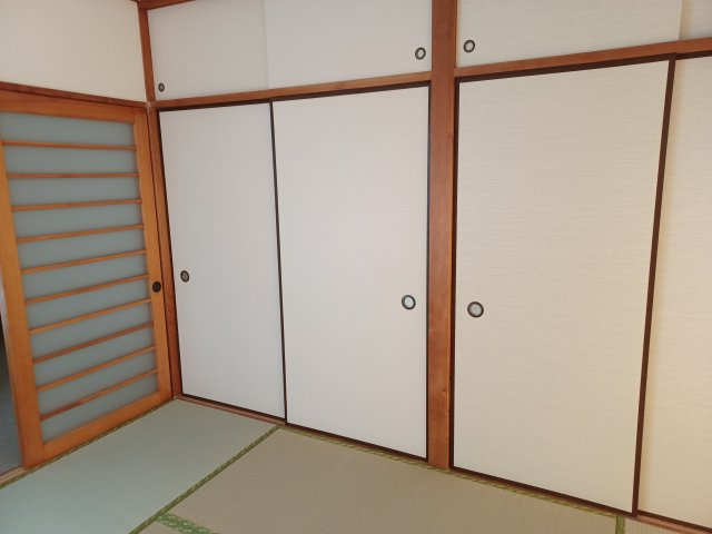 ハイツ水神の収納