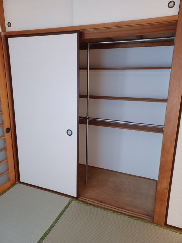 ハイツ水神の収納