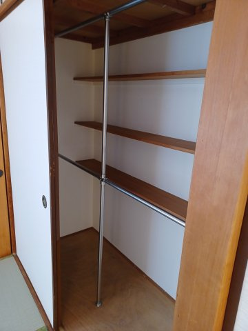 ハイツ水神の収納