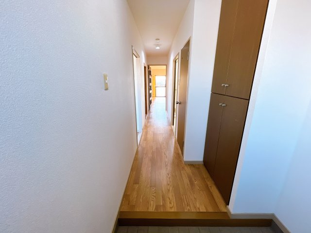 ヴィブレ司の玄関