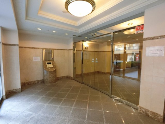 【エントランス】