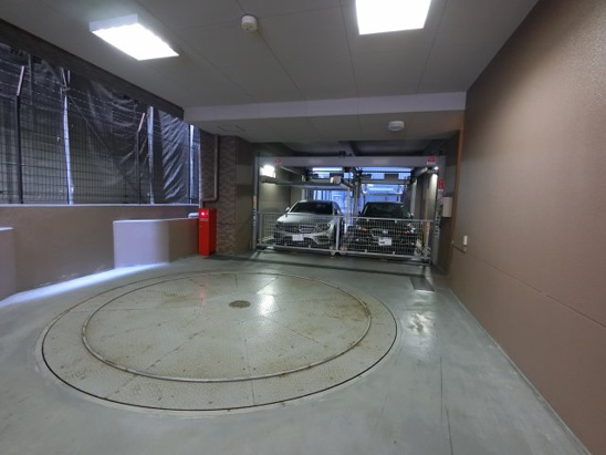 【エントランス】