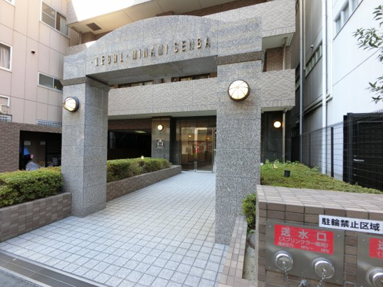 【エントランス】