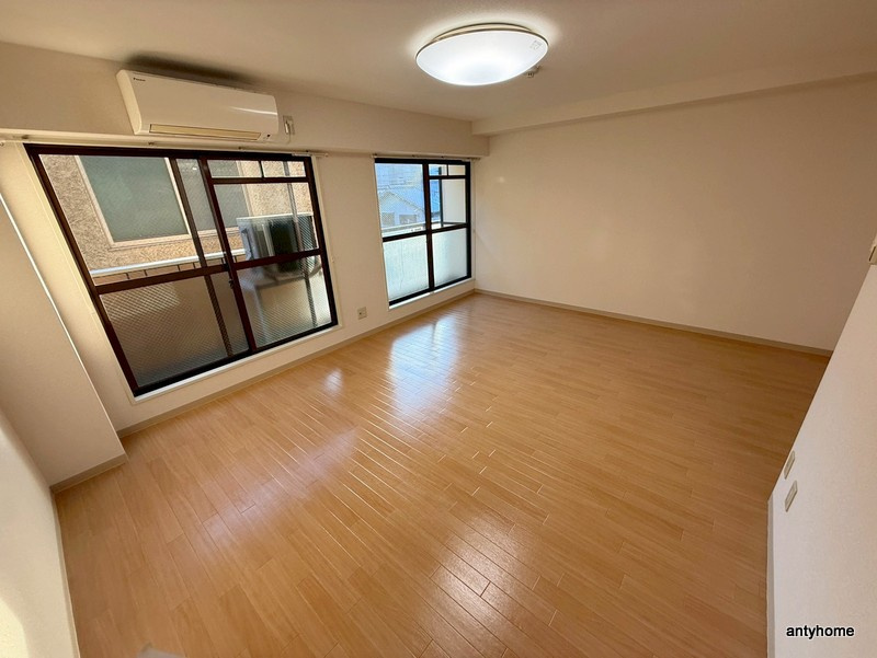 サンロイヤル柴島パート2　仲介手数料無料の寝室