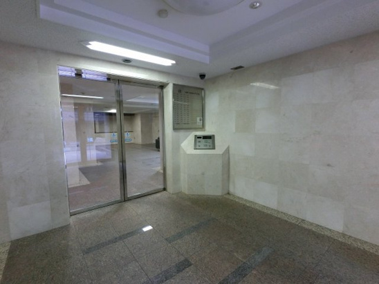 【エントランス】