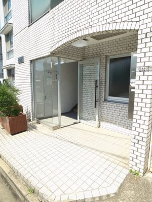 【エントランス】 | シティマンションウィング | 会社情報内のクーポン、キャンペーン是非ご利用下さい！