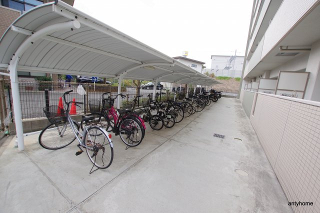 パルクレール　仲介手数料無料の駐車場