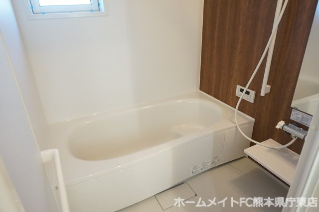 熊本市東区戸島２丁目のアパートの浴室
