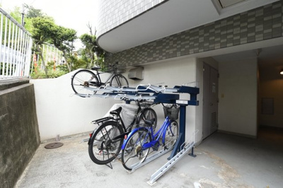 【その他共用部分】 | ネオマイム横浜台町 | 駐輪場