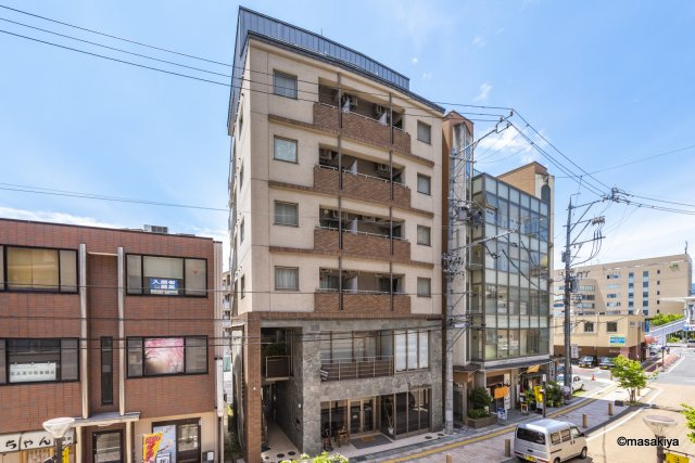 ロンドン東口ビル