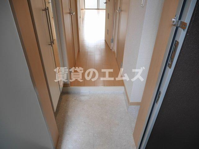 【玄関】 | エンブレイス博多駅南