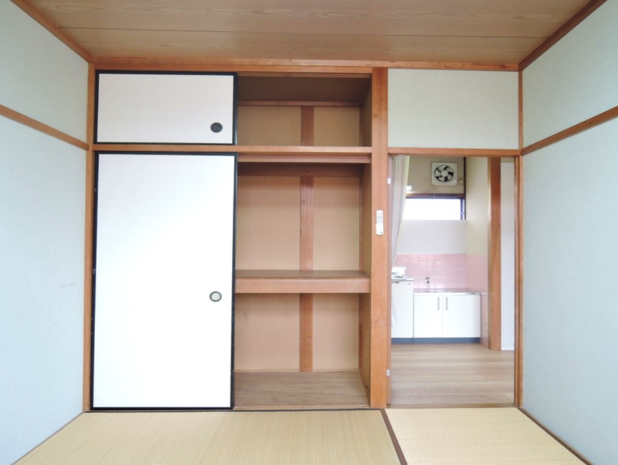 ハイツ進和の収納