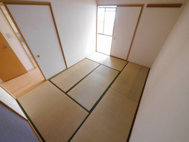 クレール塩屋の和室