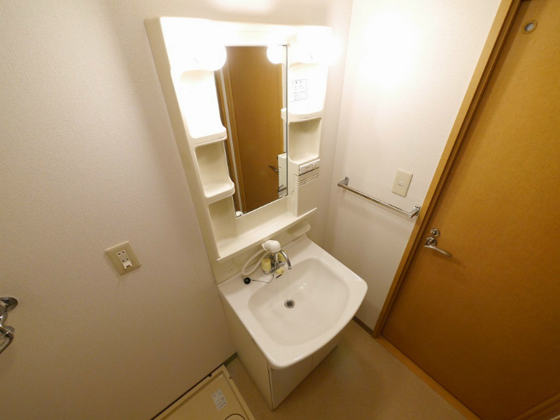 クレール塩屋の独立洗面台