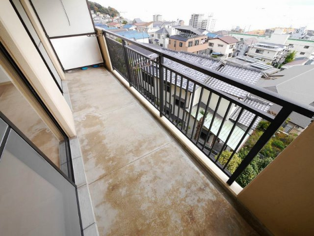 クレール塩屋のバルコニー
