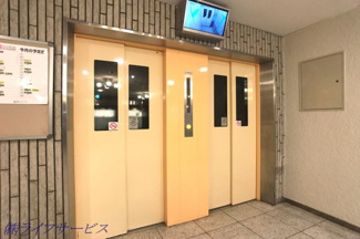 【エントランス】 | エレベーター２基有