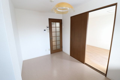 【洋室】 | ベルダ中宮