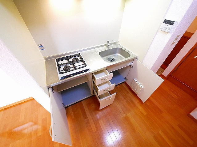 ルーチェ本町のキッチン|使いやすいキッチンです