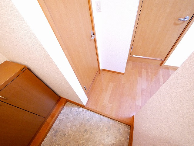 ルーチェ本町の玄関|落ち着いた玄関です