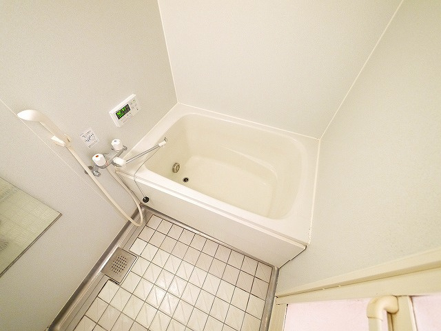 ルーチェ本町の浴室|コンパクトで使いやすいお風呂です