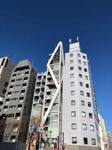 ロスマリンビルの外観
