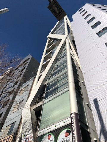 ロスマリンビルの外観