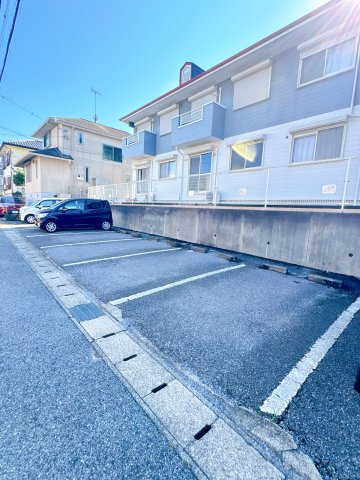 【駐車場】 | ピュアパレス