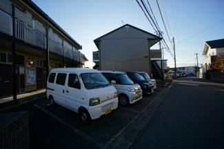 【駐車場】