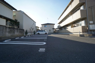 【駐車場】