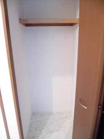 サンジェイド【10，000円キャッシュバック対象物件】の収納|収納のためのスペースです