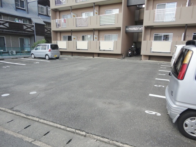 第2HIROハイツ【キャッシュバック対象物件】の駐車場