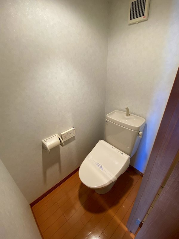 SHANT（シャント）北野【キャッシュバック対象物件】のトイレ|清潔感のあるトイレです