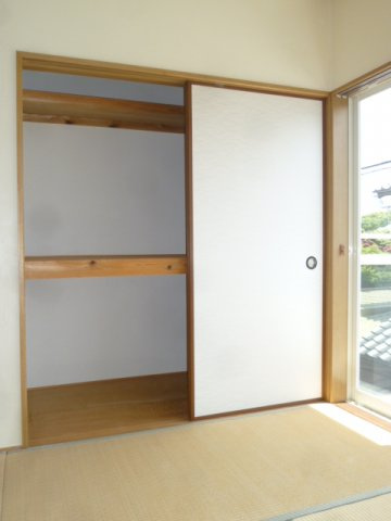 カスタムハイツ【キャッシュバック対象物件】の和室