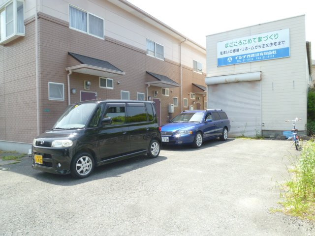 カスタムハイツ【キャッシュバック対象物件】の駐車場