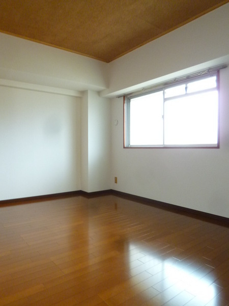 ライトハウス【キャッシュバック対象物件】の洋室