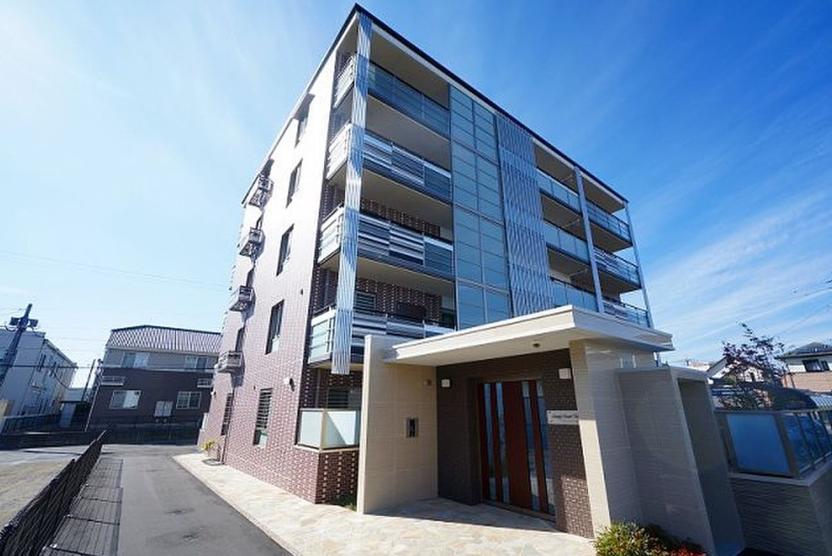サニーコート梅満【キャッシュバック対象物件】の外観|おしゃれな外観です