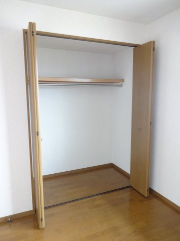 シャルムⅣ【10,000円キャッシュバック対象物件】の収納|ちょっとした収納スペースも充実しています