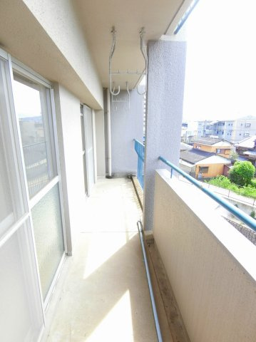 第二森光ビル【10,000円キャッシュバック対象物件】のバルコニー|開放的で明るい空間を演出してくれるバルコニーです