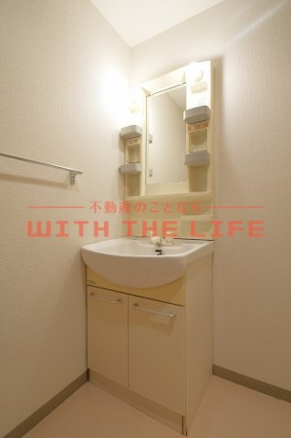 RENACE MITOU（ルネスミトウ）【キャッシュバック対象物件】の独立洗面台|独立洗面台、小物を置くことができて便利です
